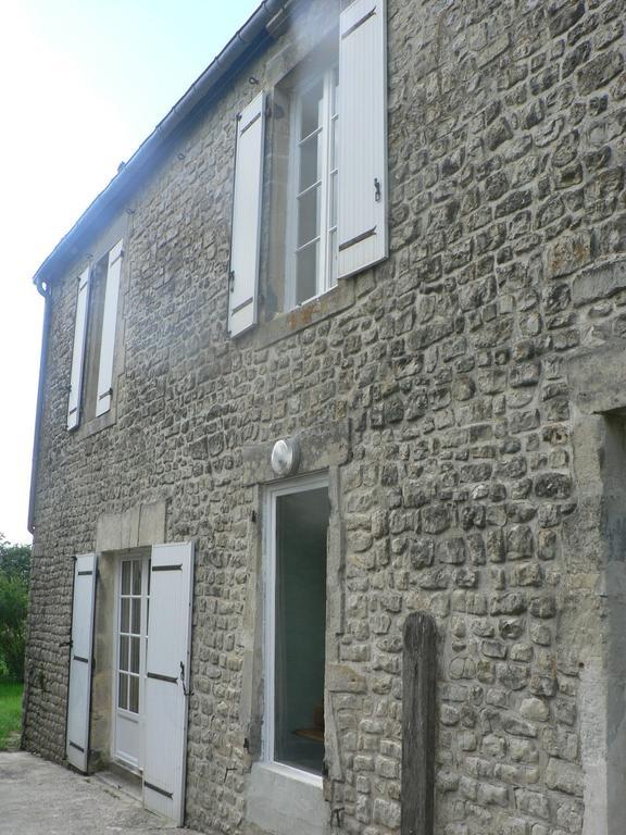 Gite De L'Aure Trevieres Екстериор снимка