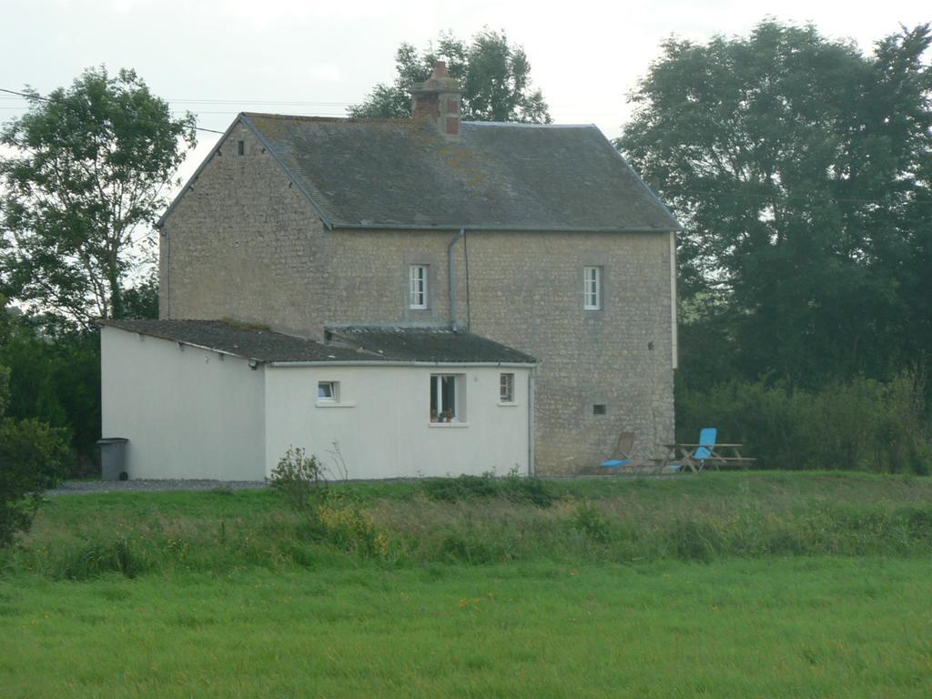 Gite De L'Aure Trevieres Екстериор снимка