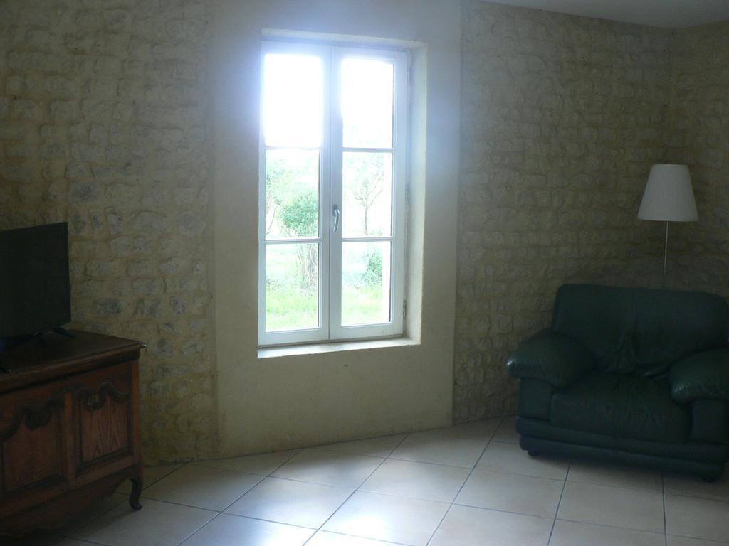 Gite De L'Aure Trevieres Екстериор снимка